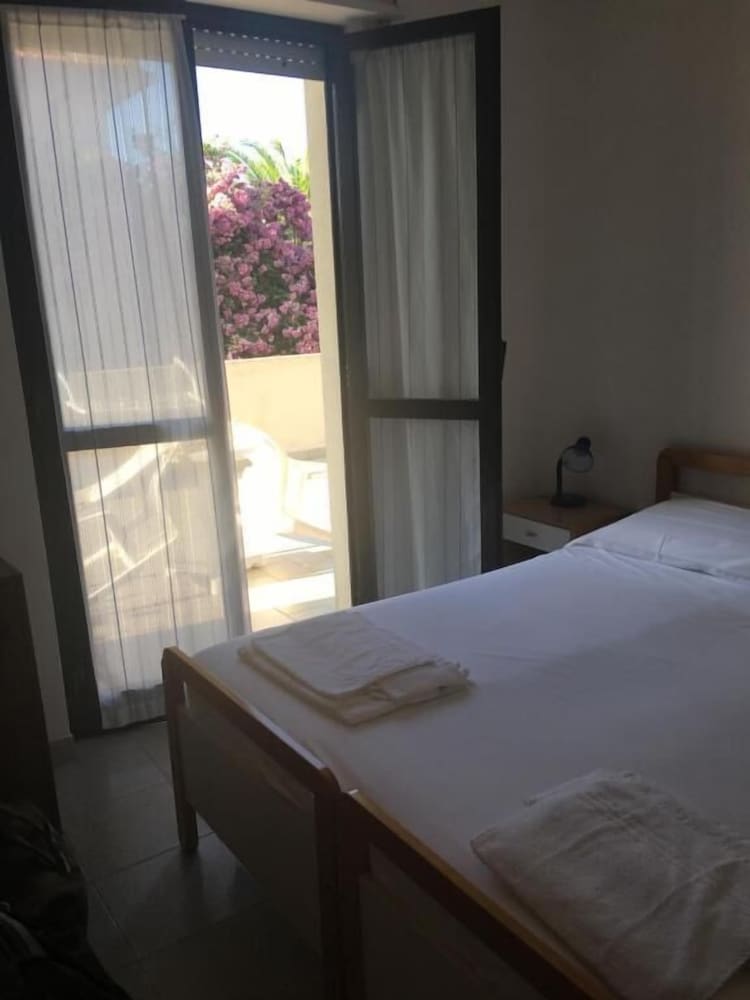 Hotel Alb's