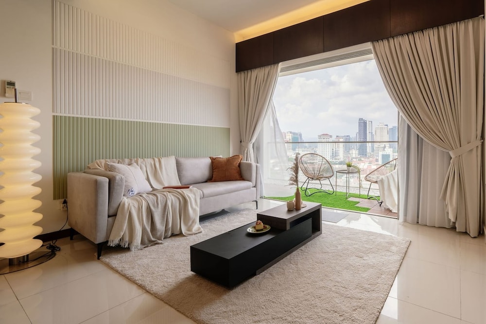 Regalia Residence KL Infinity Pool
