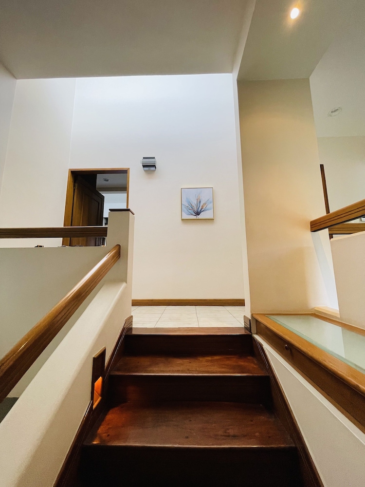 The Rainier Bed & breakfast