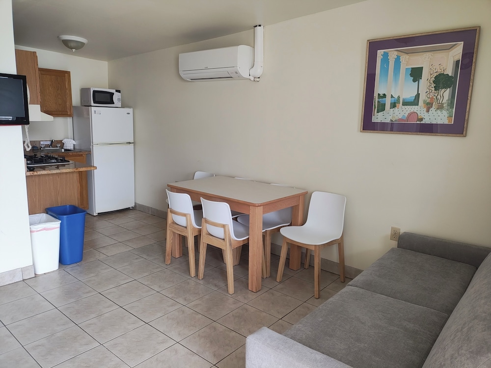 Condor Motel