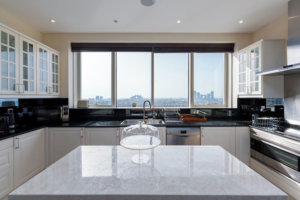 Tiara Residences - Mint Stay