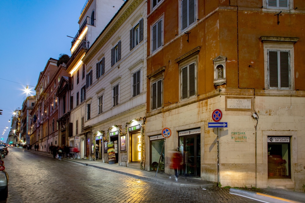 Avignonesi Suites - Domus Collection