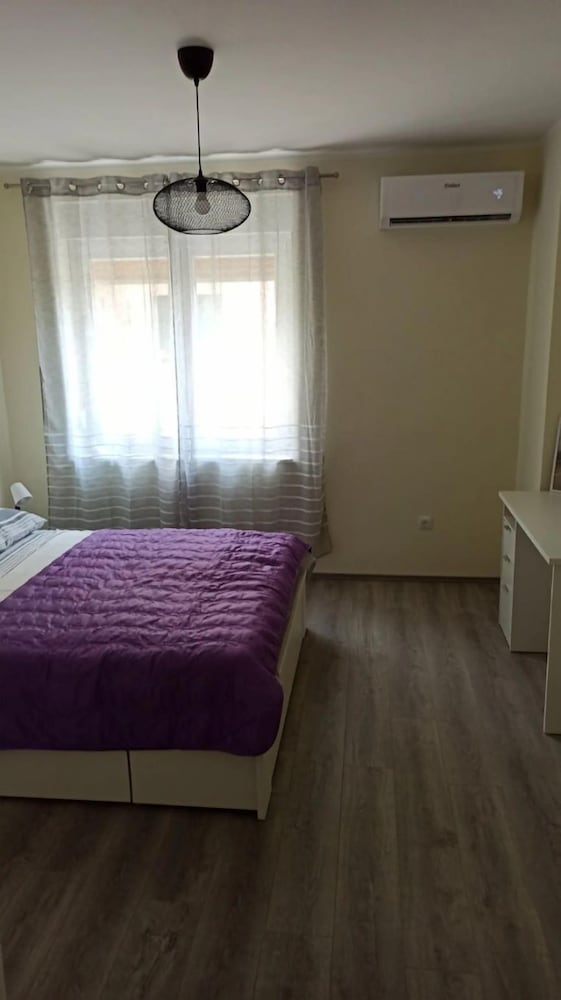 Karmen - Modern and Comfy - A1 view 2