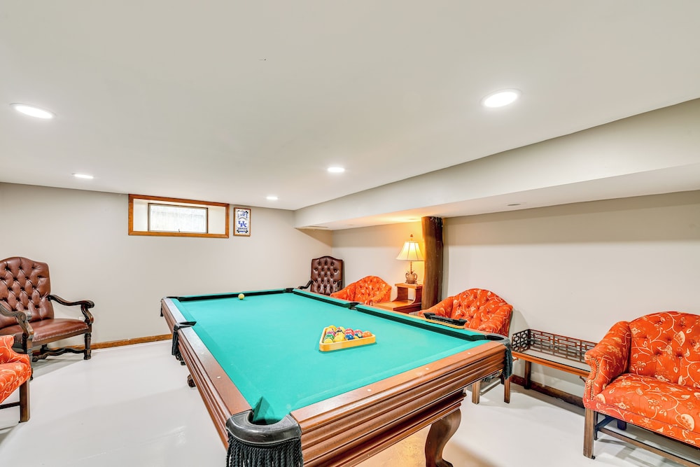 Walk to UK Campus: Charming Home w/ Patio!