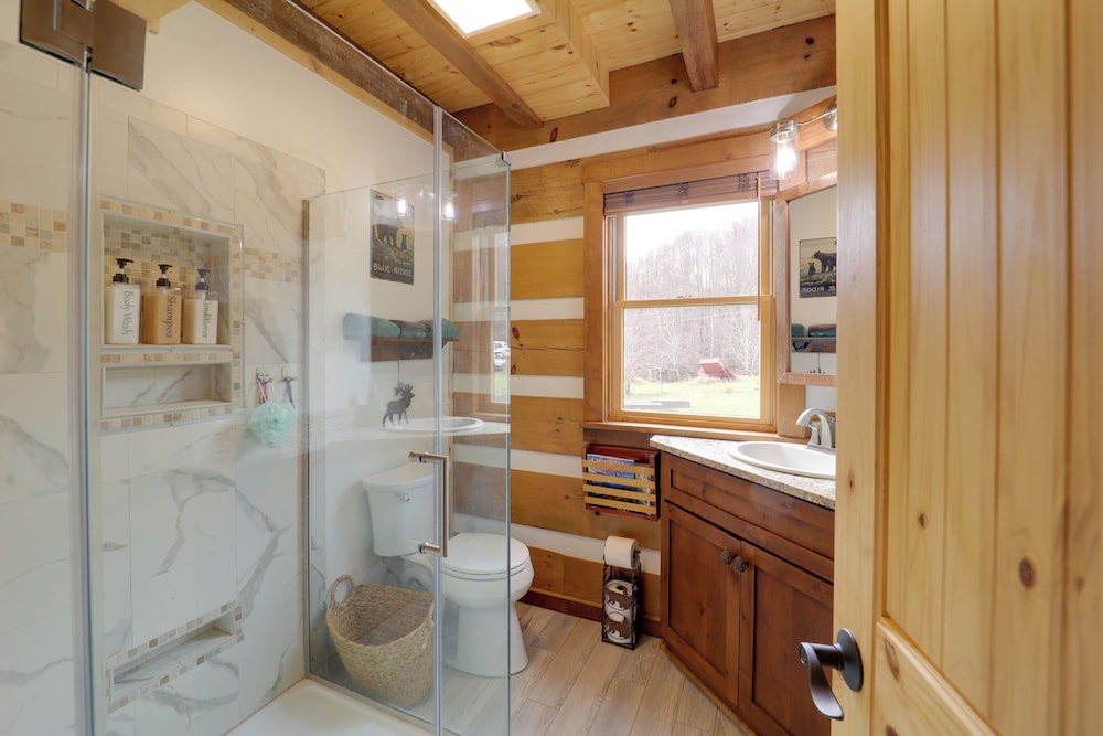 Hike, Ski & More: Blue Ridge Mountain Escape