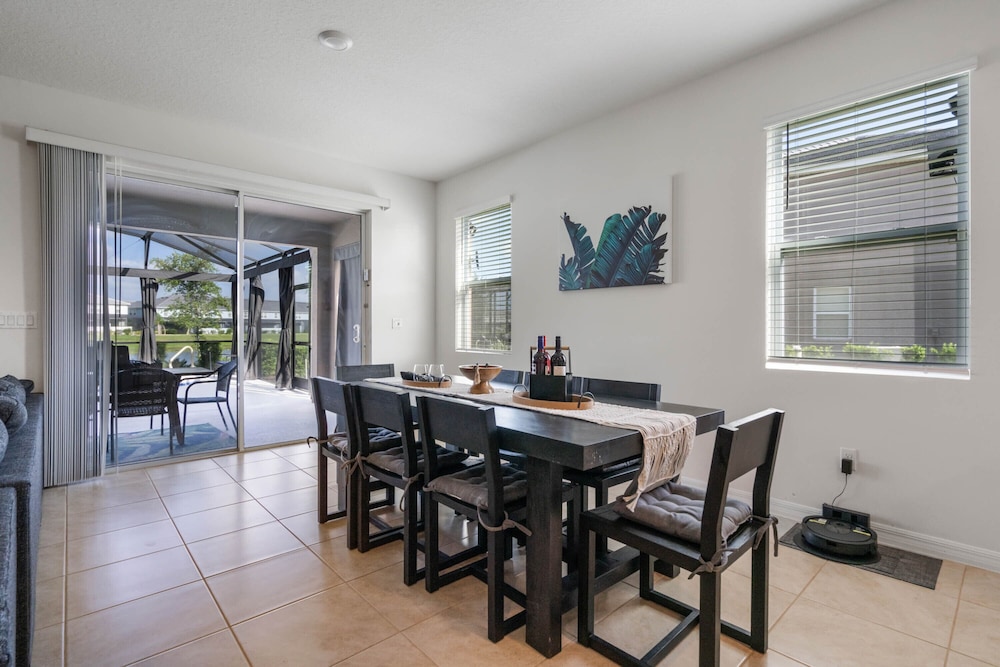 Solterra Villa With Screened Pool & Lake View