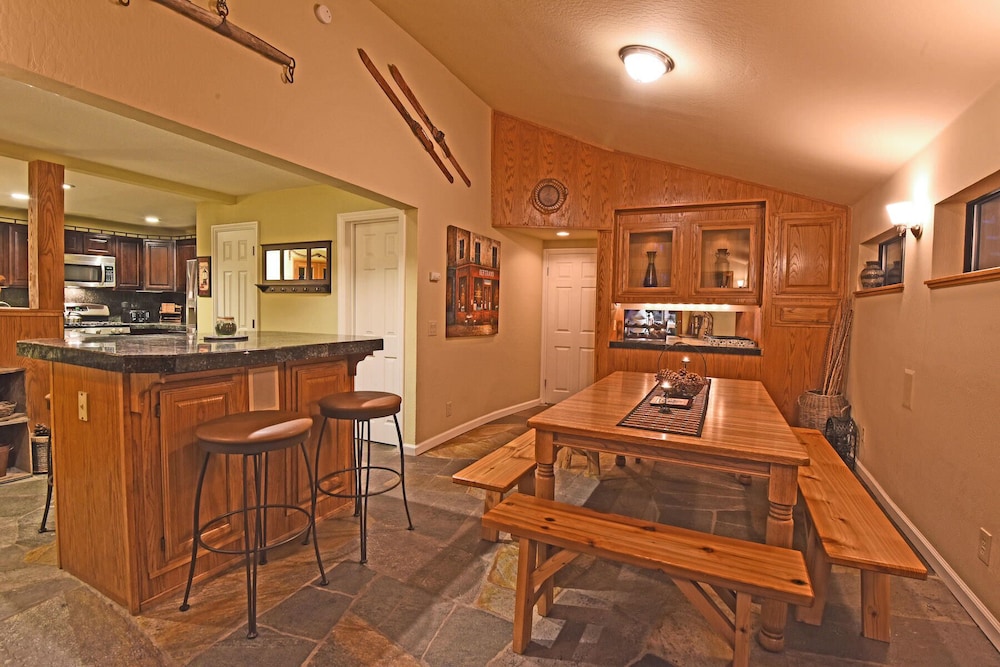 Mountainside Overlook - Property Image 19