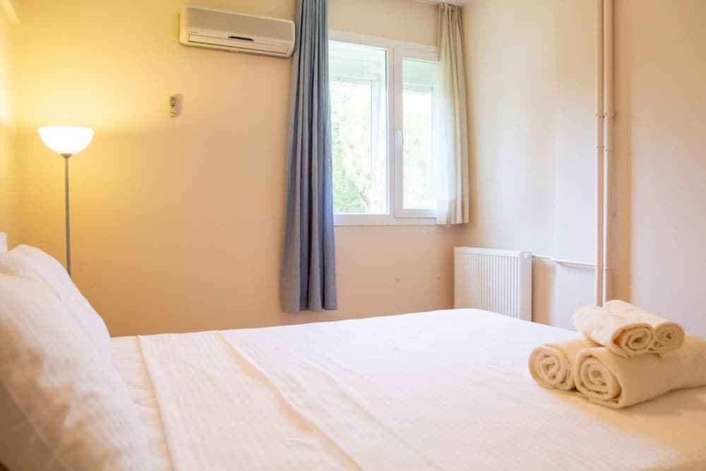 Flat Near Sea and Public Transportation in Izmir view 4