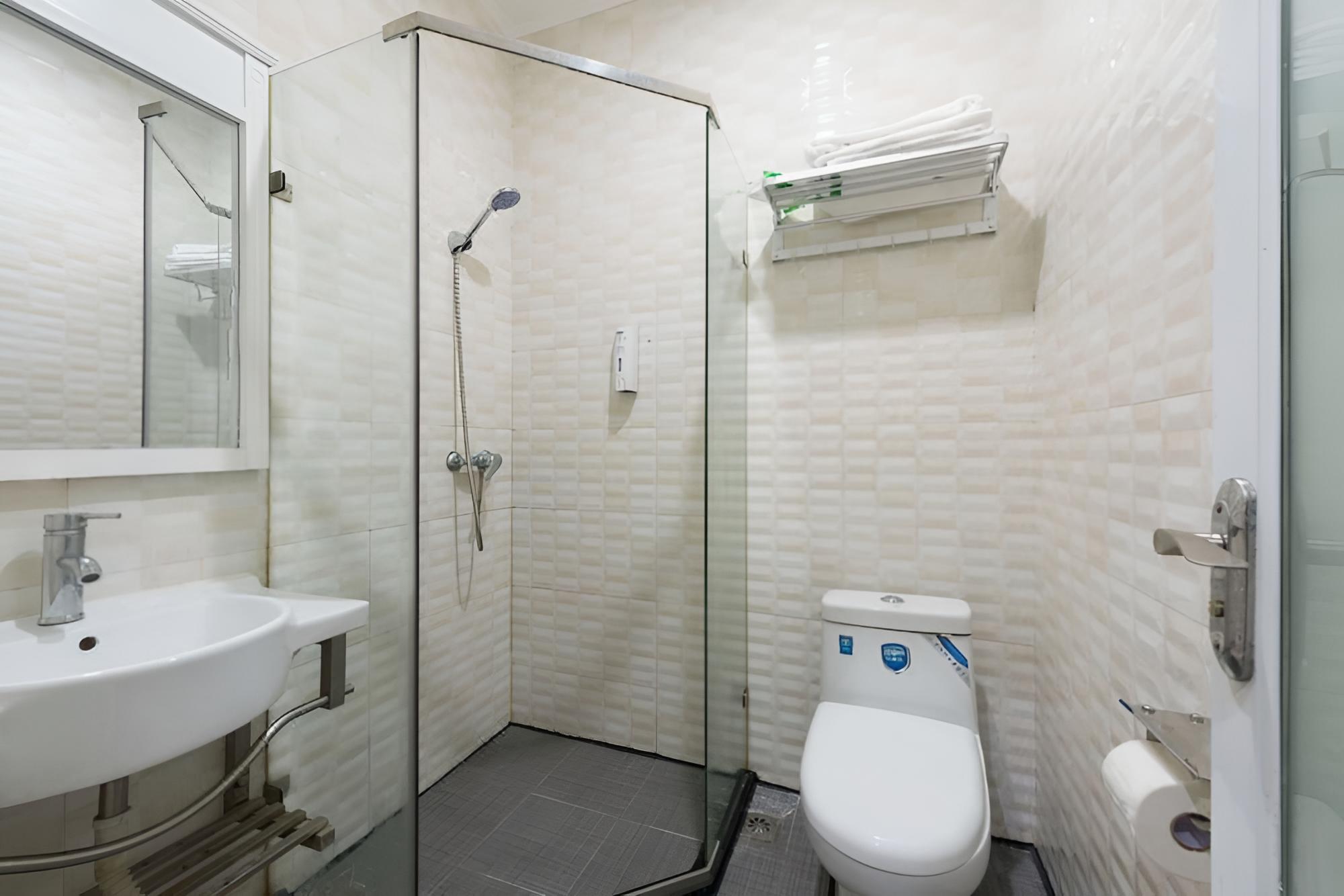 Huiyin Fashion Hotel