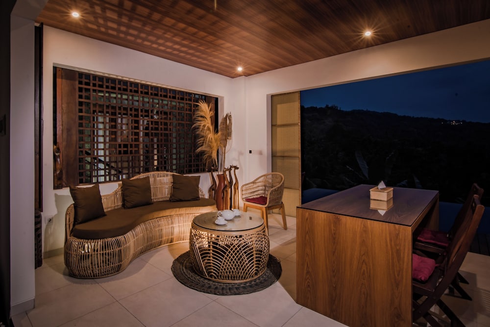 Abinawa Hill Villa