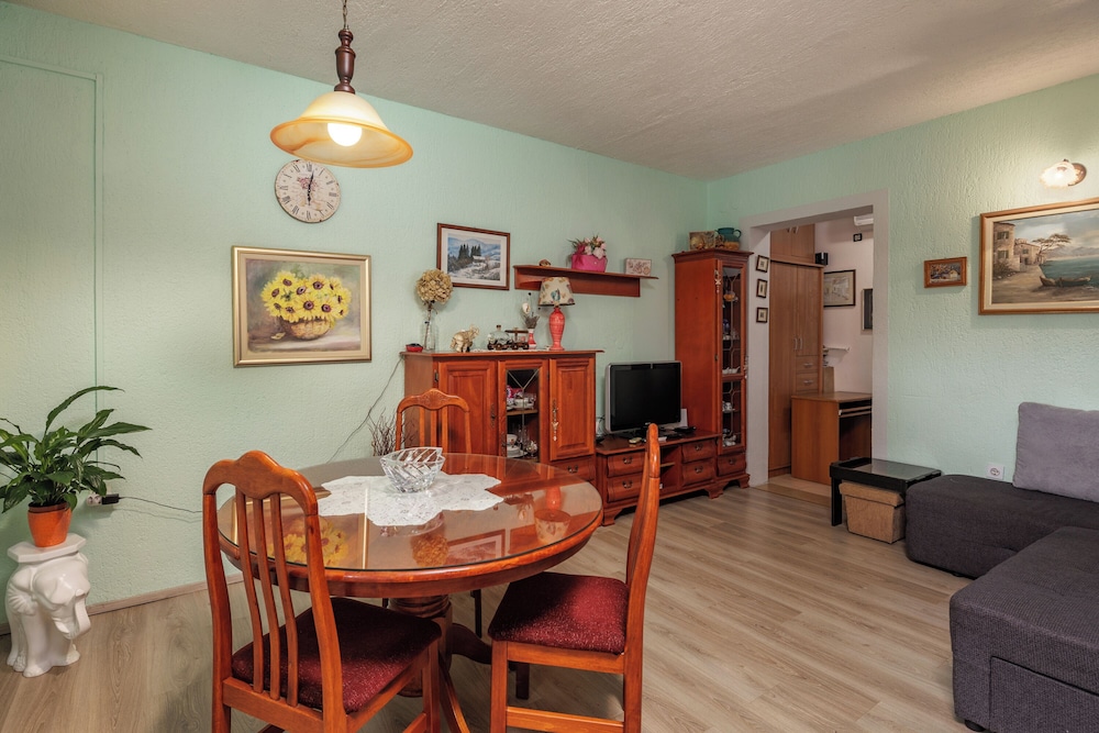 Countryside Apartments Labin