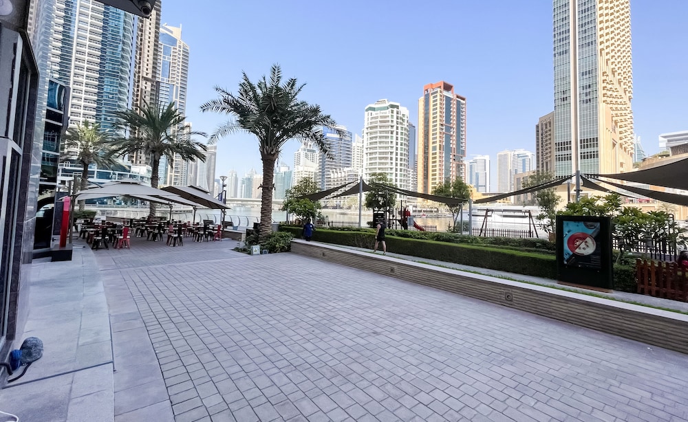 bnbme Unparalleled Luxury Marina Walk 3306