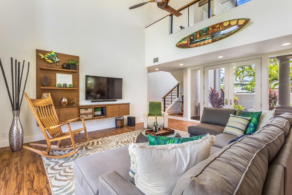 Gorgeous Hawaii Unit Sleeps 6! Access to Fitness and Tennis - Vrkcv
