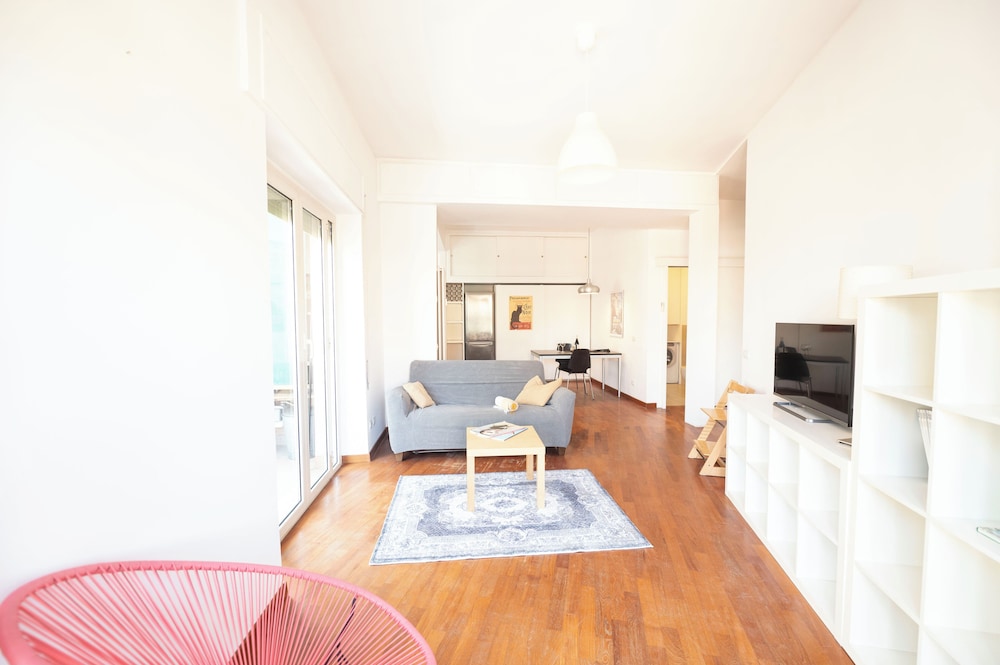 Monteverde Apartments