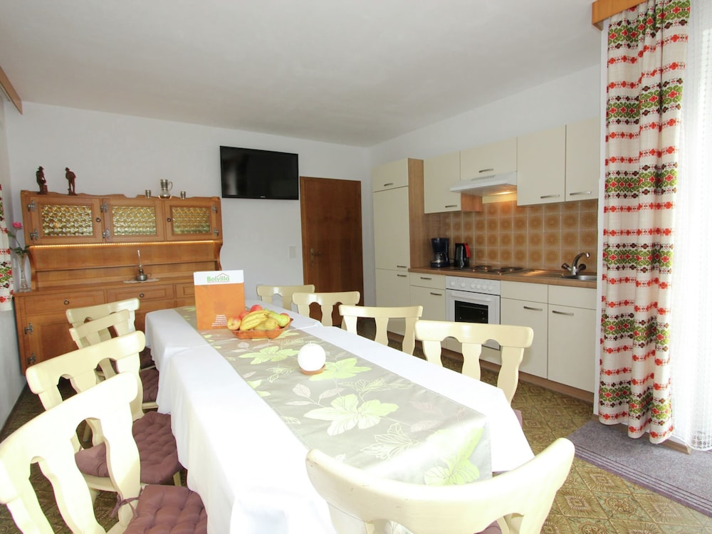 Cozy Apartment in Aschau im Zillertal near Ski Lift