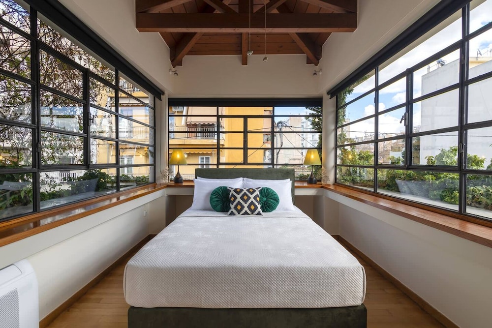 Ma Maison Downtown Villa N 8 Indoor Heated Pool