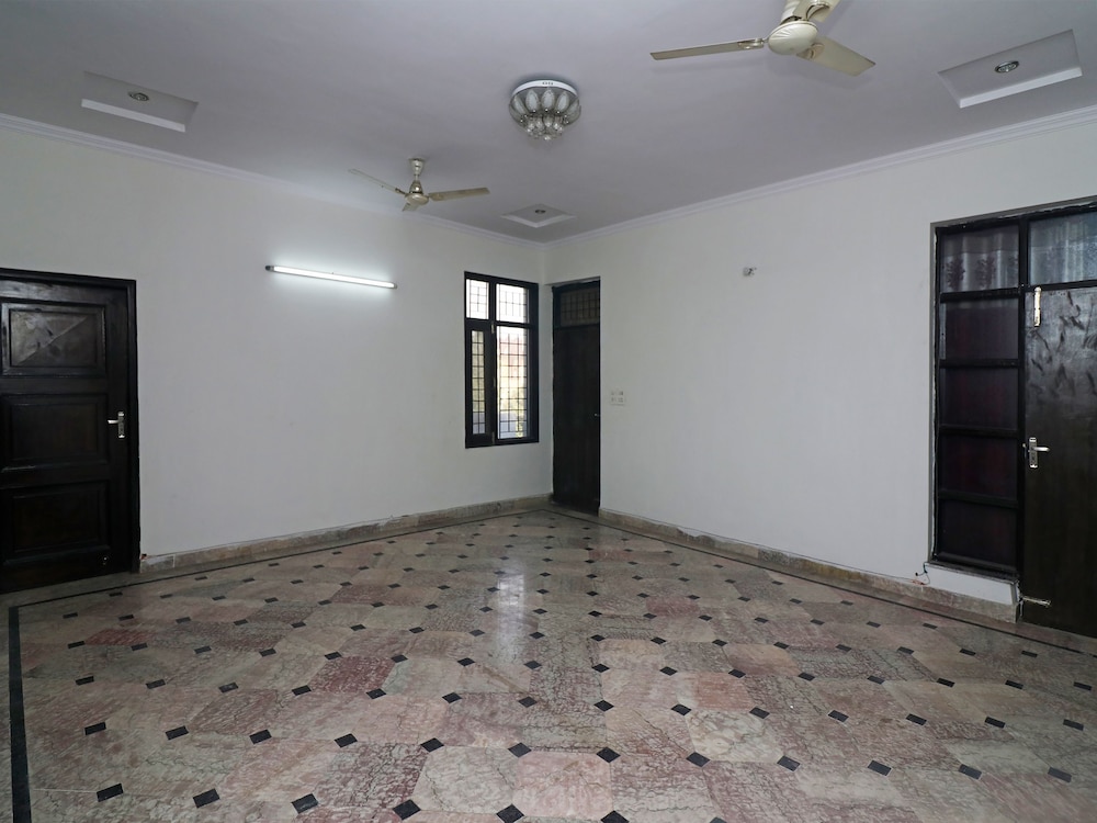 OYO 22506 Heaven Residency view 2