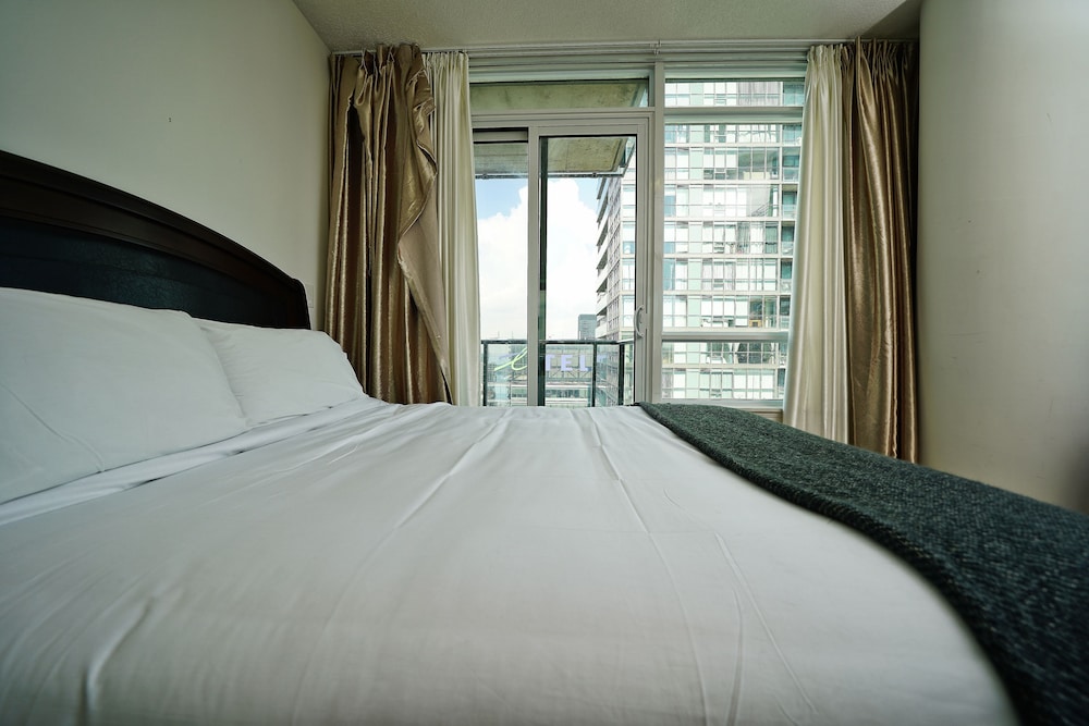 The Maple Boutique Suites - Image 3