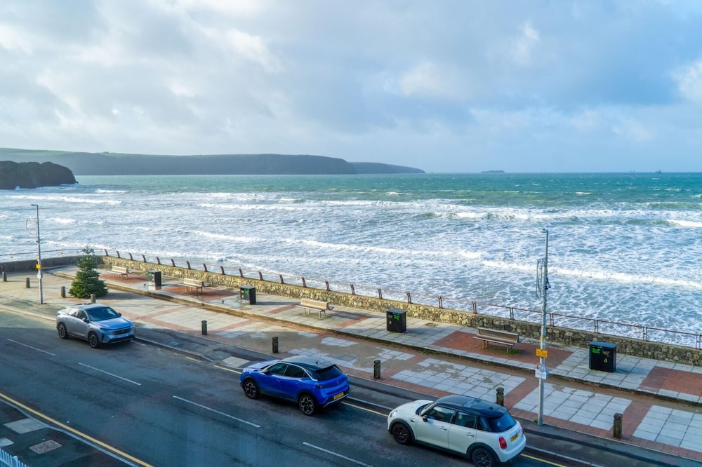 13 St Bride's Bay View - 4 Bedroom - Broad Haven