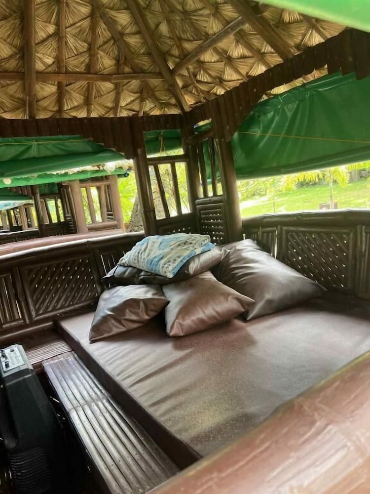 Eljoy's Forest Resort