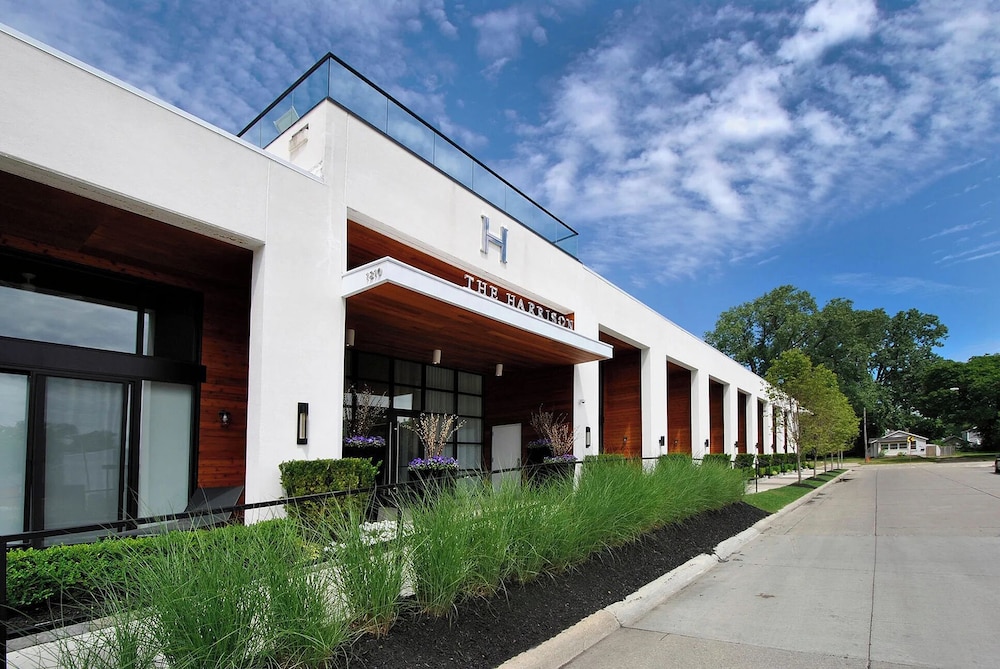 Landing Apartments Royal Oak Madison Heights