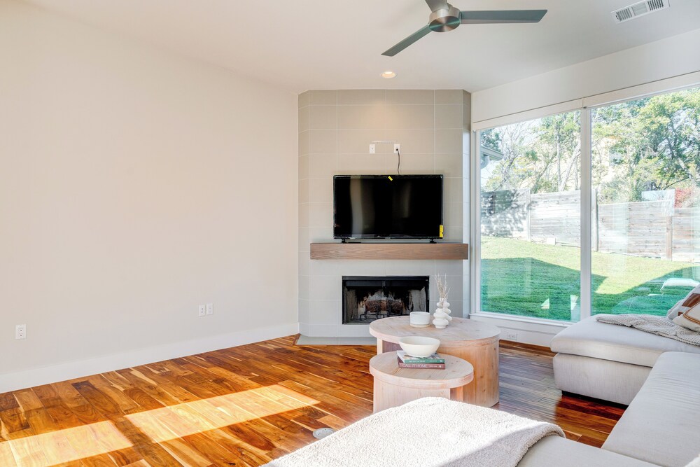 21 Mi to Dtwn: Spacious Home in Austin Suburbs!