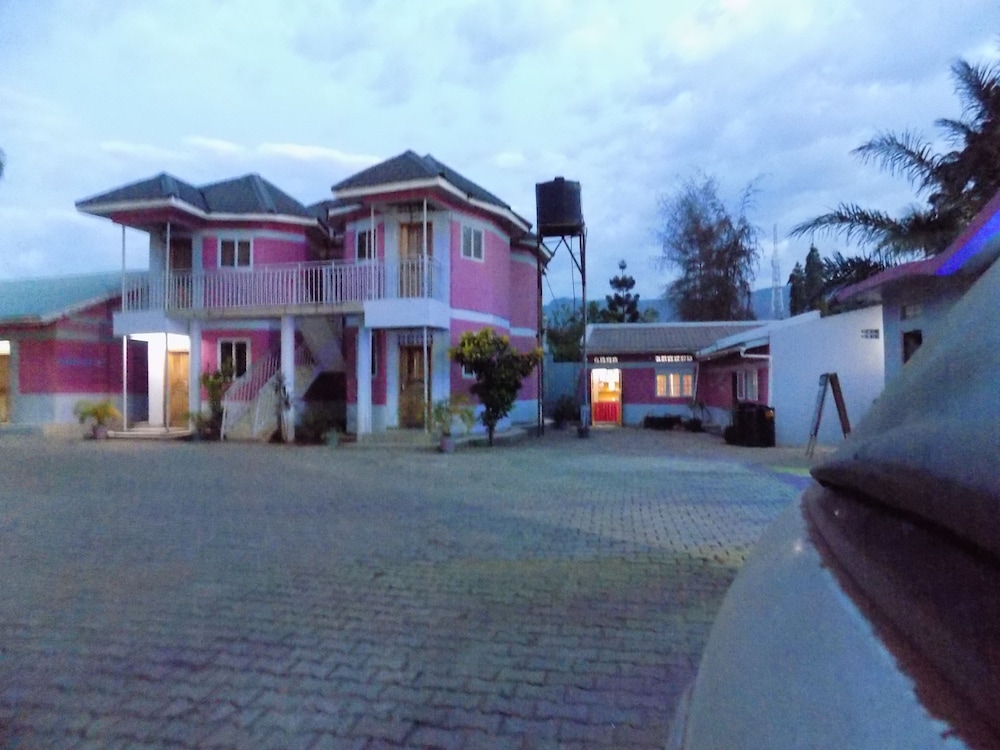 Photo 16