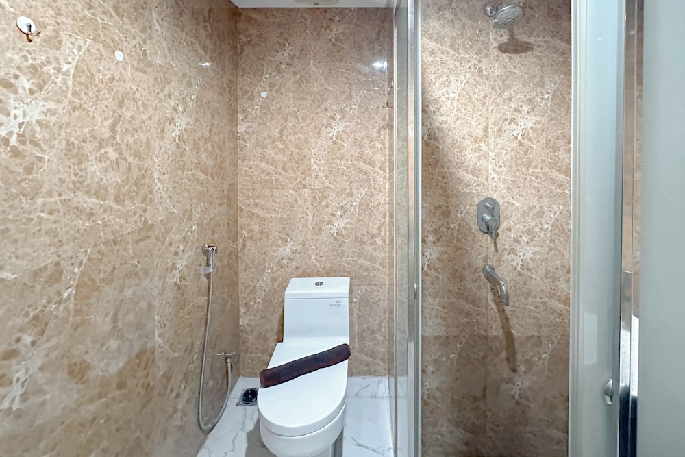 Tidy and Strategic Location Studio Grand Sungkono Lagoon Apartment