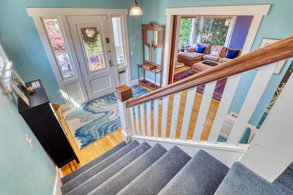 Walker’s Delight on Queen Anne