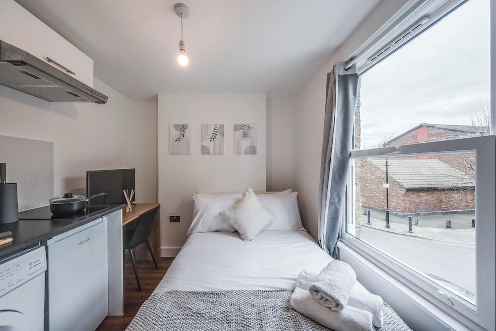 Camberwell High Spec 6-Studio Unit Block