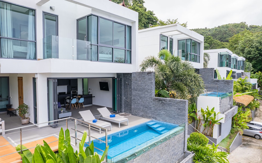 Baan Saint Tropez Villas Kata Beach