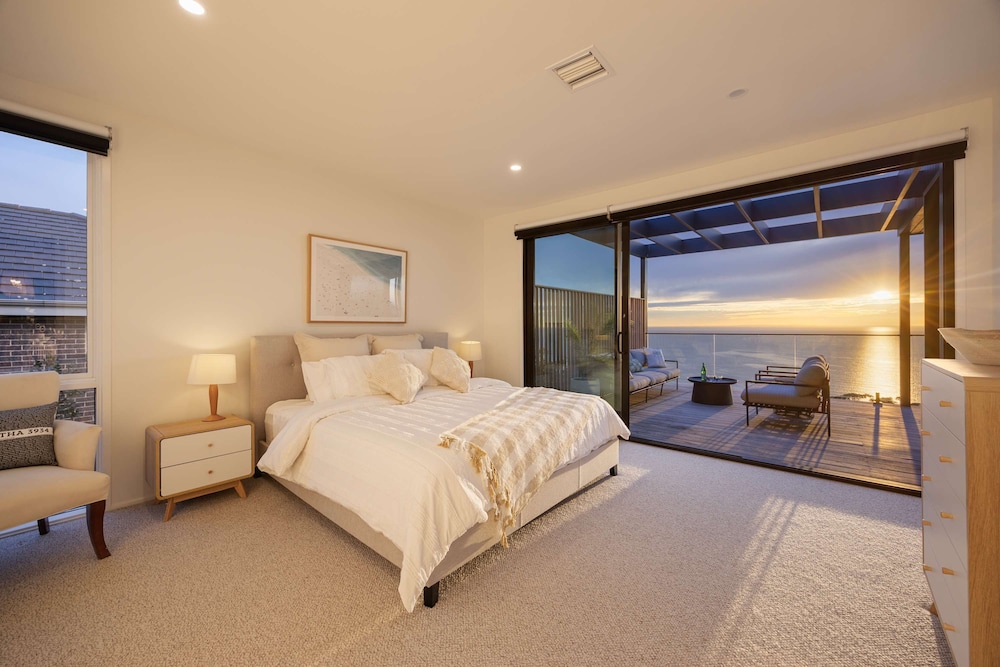 Azure Horizon Gas Heated Pool With Stunning View