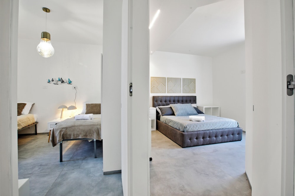 Quiet Oasis In Riva Heart