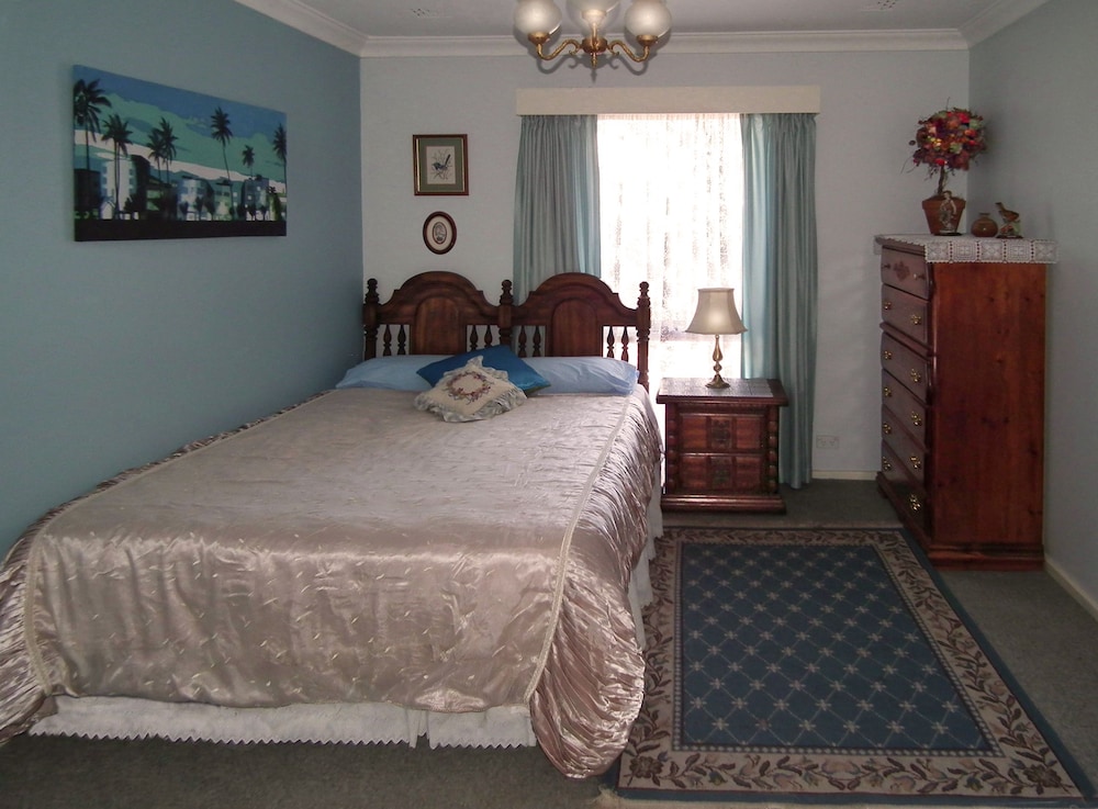 The Spanish Guesthouse, Private Rooms