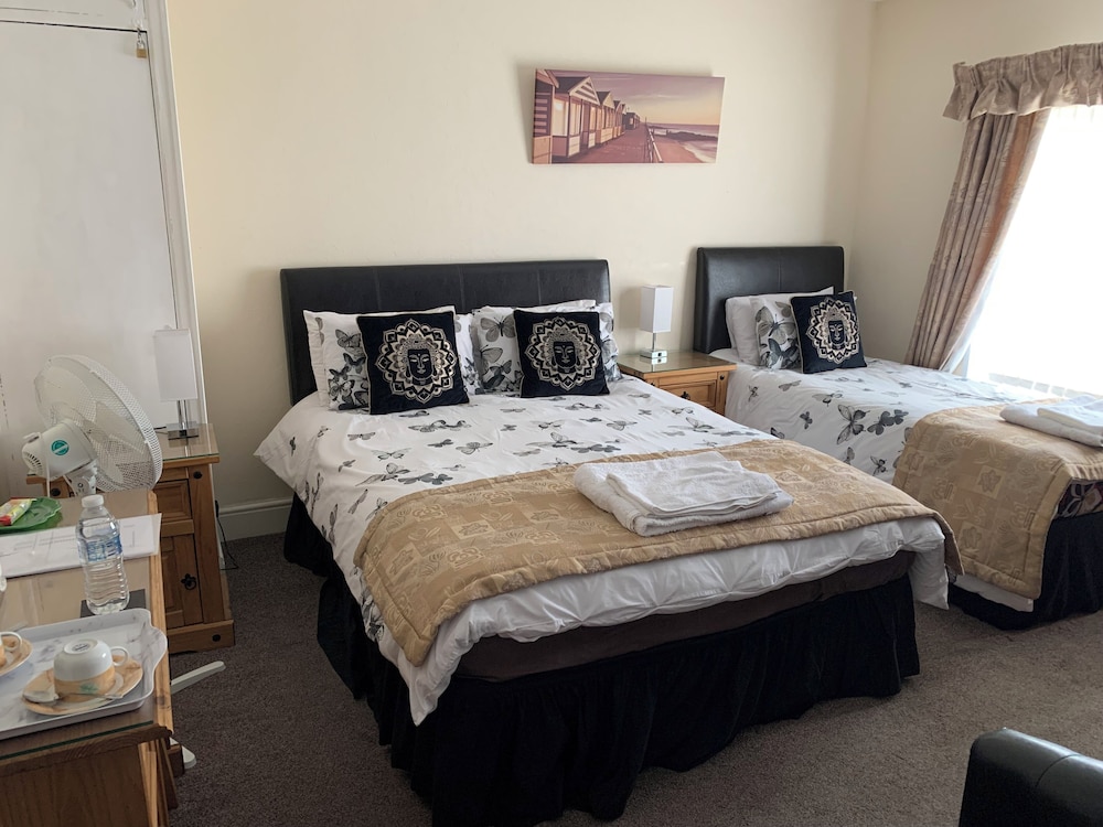 Skegness Vacations - The Northdale Hotel Ltd - Property Image 17