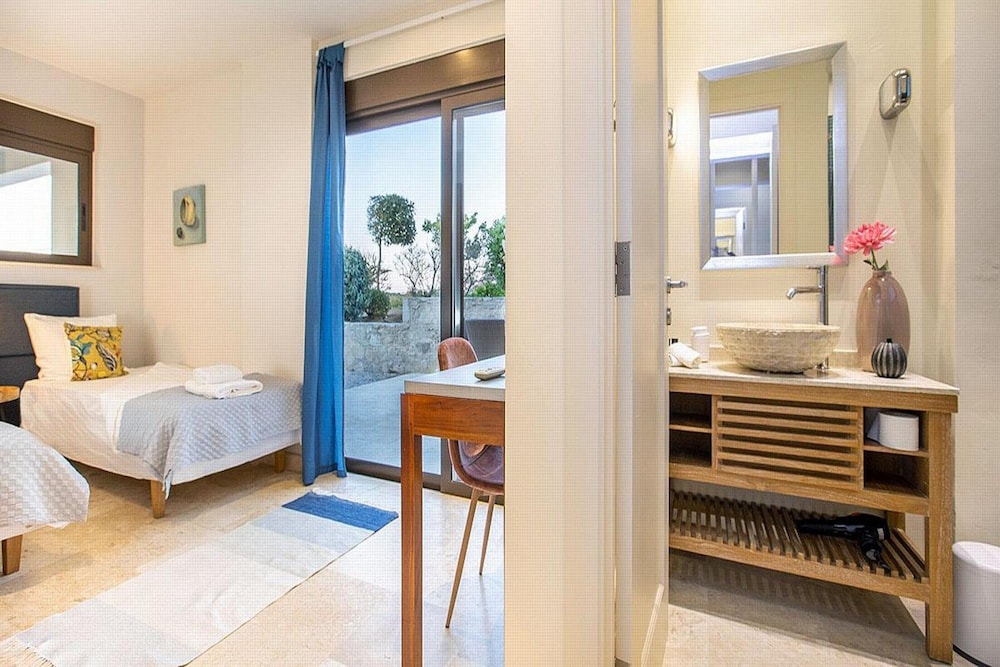 Tersanas Villas