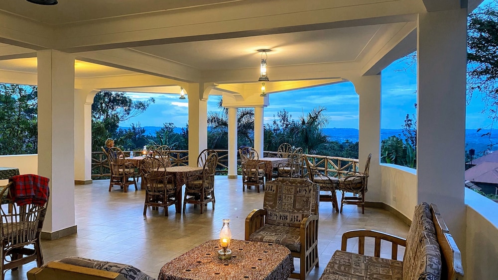 Banda Lodge