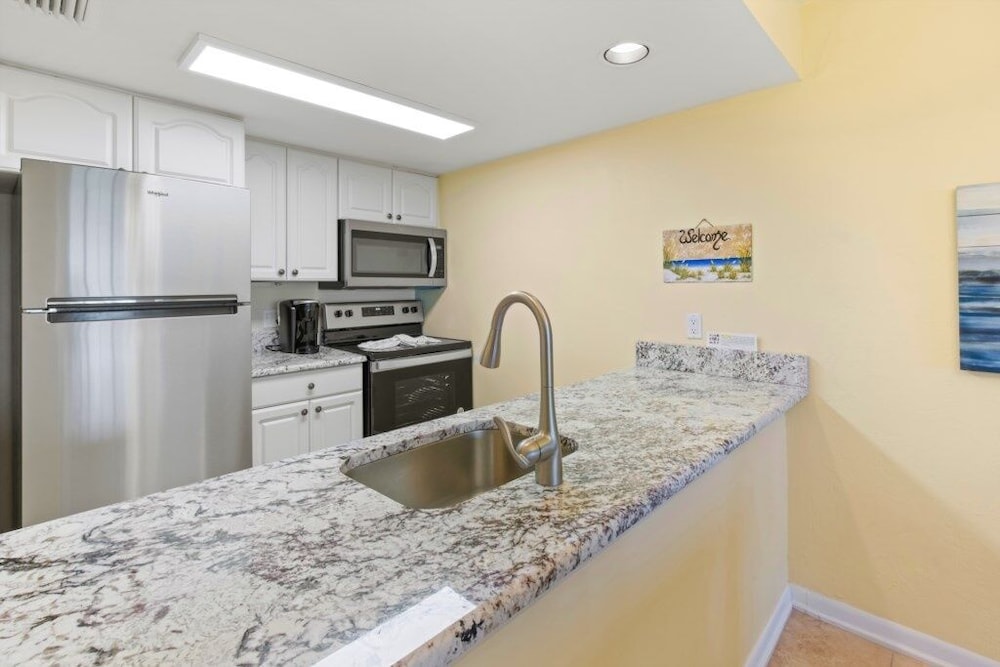 South Seas Beach Villa 2412 1 Bedroom Condo by RedAwning view 5