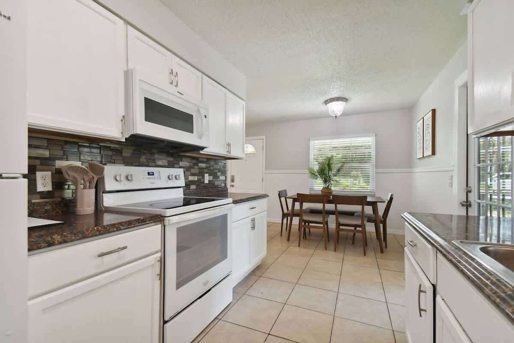 Comfortable Home in Dade City!