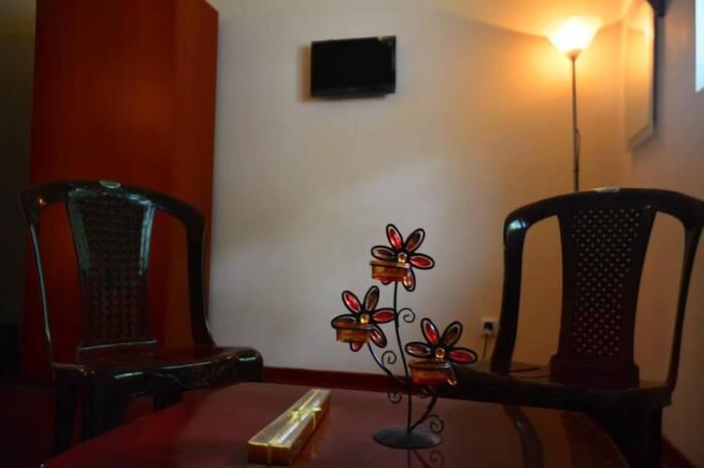 Avon Hikkaduwa Guest House