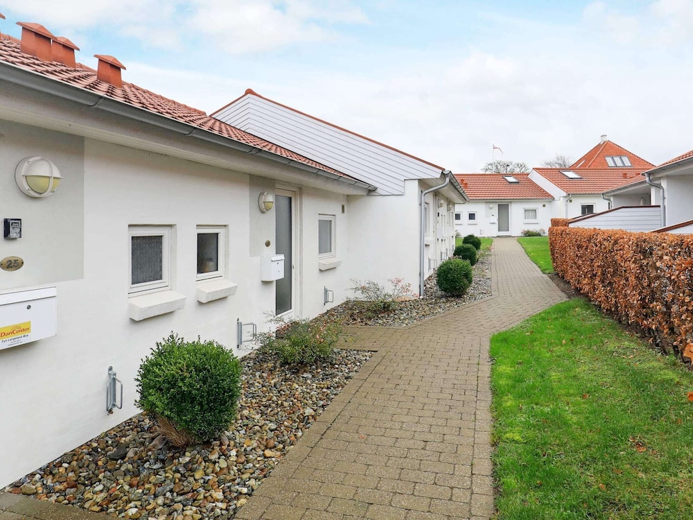Cozy Holiday Home in Ã†rÃ¸skÃ¸bing near Sea