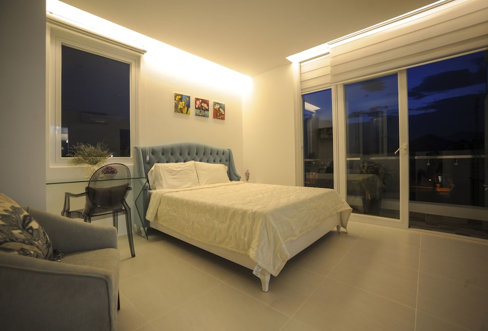 Seabreeze Villa Nha Trang view 5