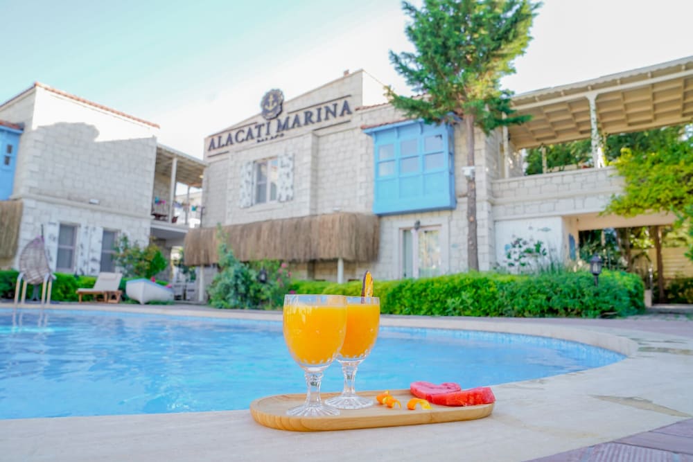 Alacati Marina Palace Otel - Image 29