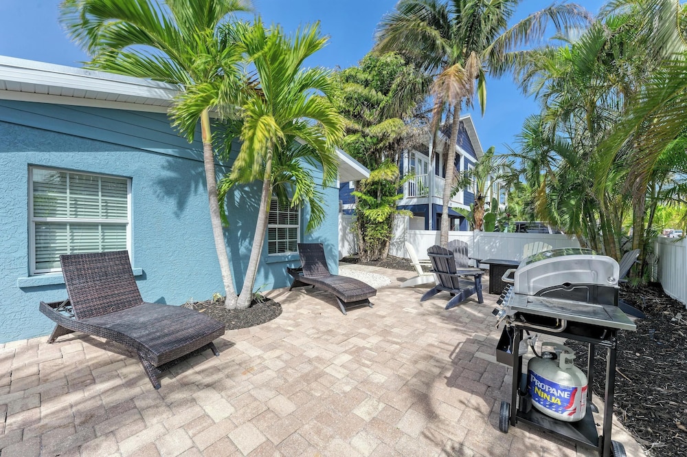 Anna Maria Island Blue Bella Bliss - Private Heated Pool