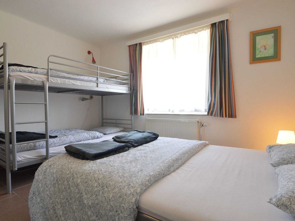 Apartment in Halenfeld-amel With Terrace