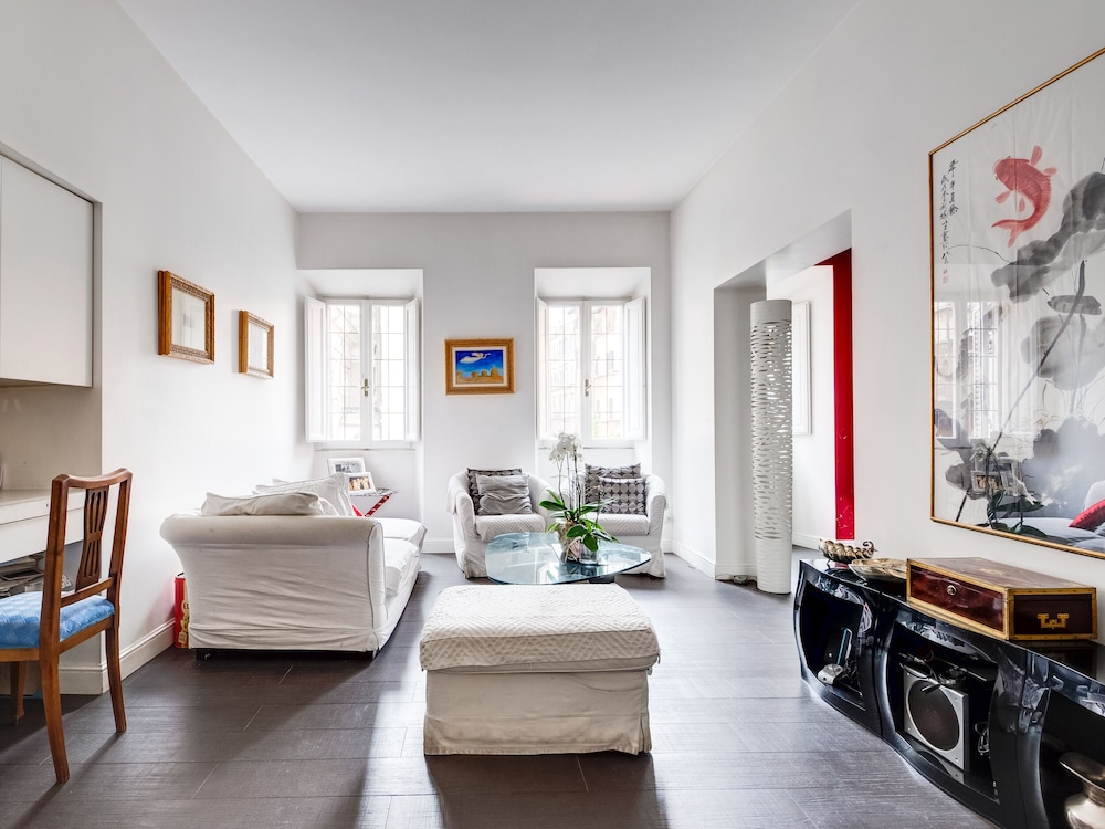 Coronari Enchanting Two Bedroom Apartment