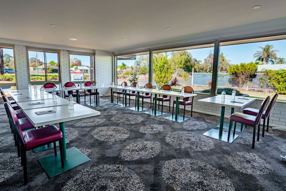 meeting & event spaces