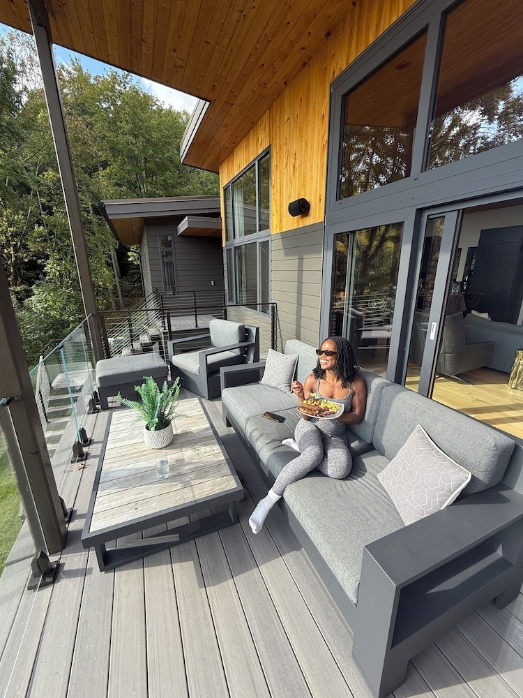 Luxury Home - The Retreat House