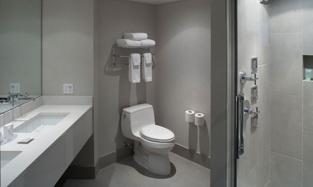 Inn On Woodlake