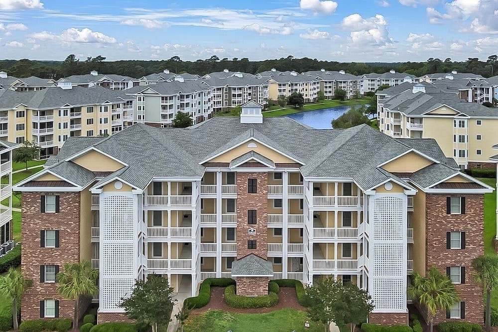 Magnolia Pointe Luster Leaf 4825-102 3 Bedroom Condo
